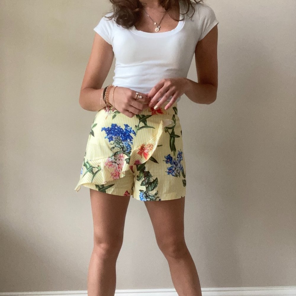 Yellow Ruffle Floral Short